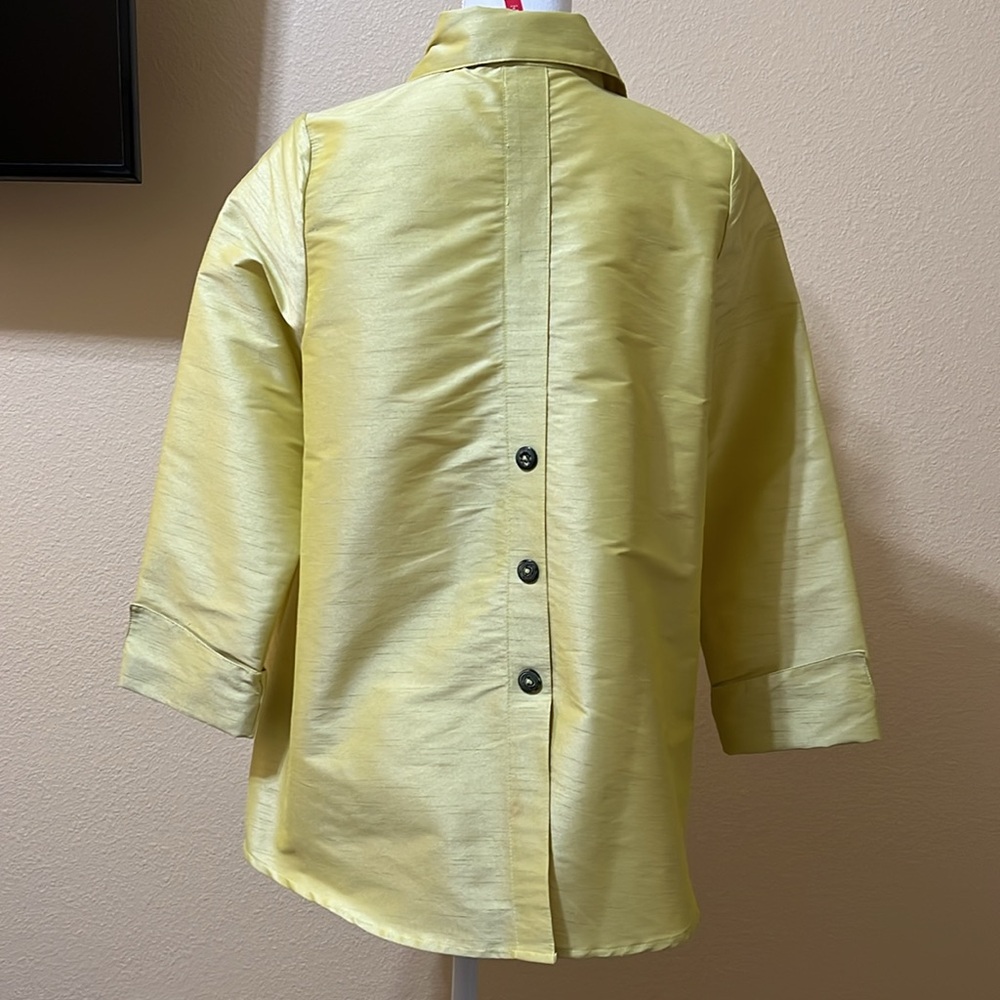 Jacket/Top - Picture 2 of 5